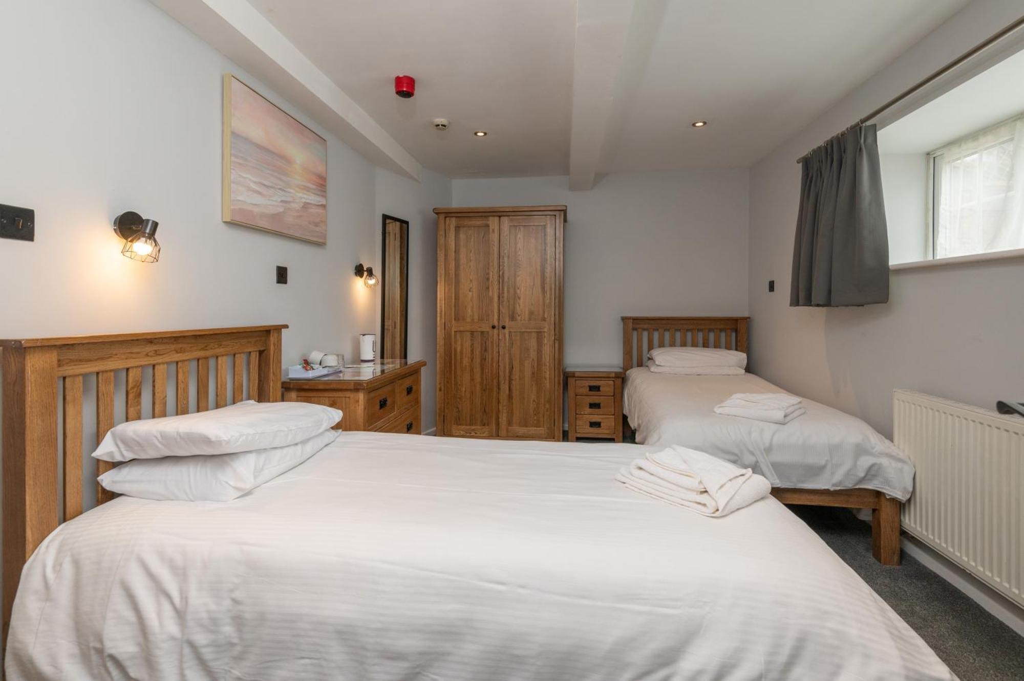 Ascot Grange - Voujon Resturant Hotel Leeds (West Yorkshire)