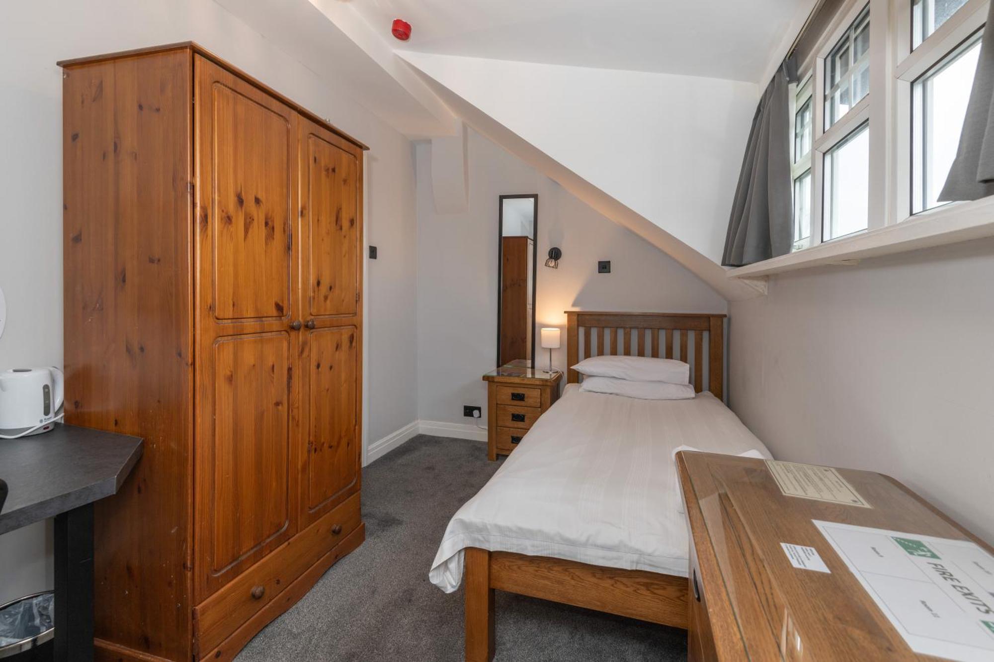 Hotel Ascot Grange - Voujon Resturant 3*
