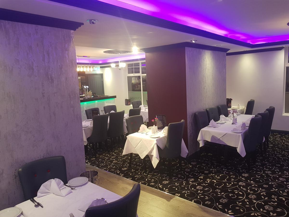 Ascot Grange - Voujon Resturant 3* Leeds (West Yorkshire)
